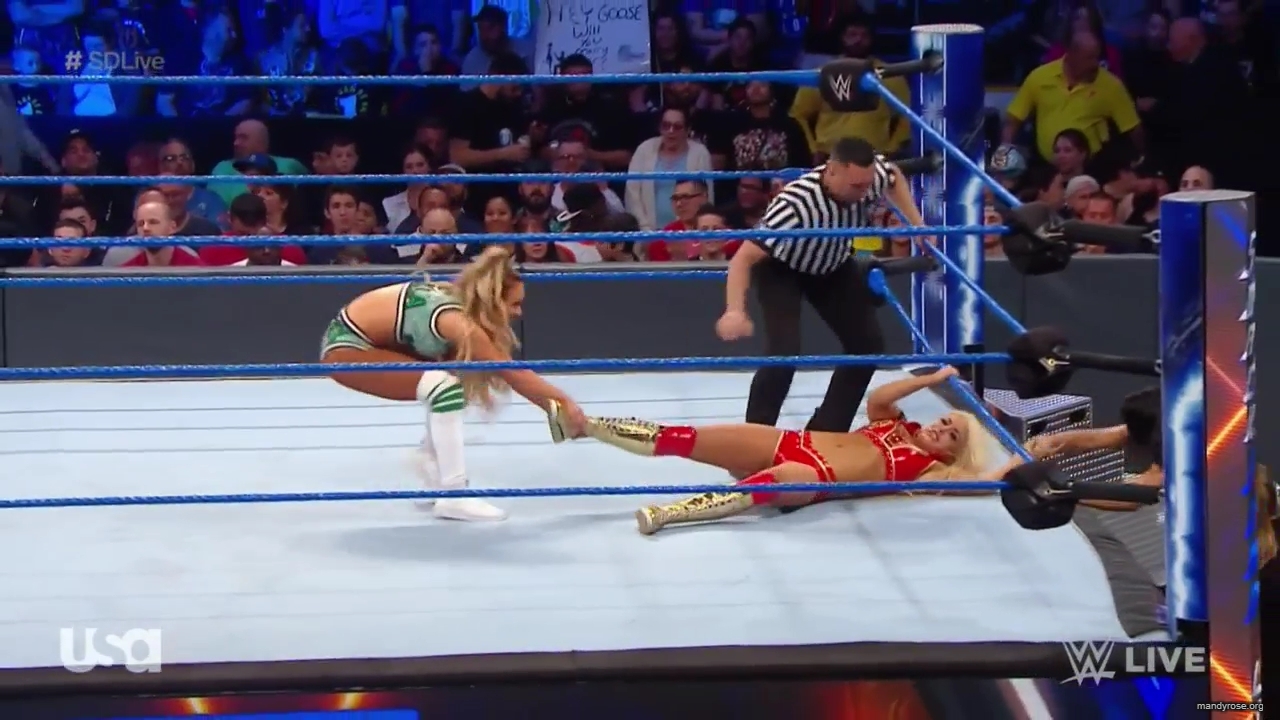 WWE_SmackDown_Live_2019_05_21_720p_HDTV_x264-NWCHD_mp40280.jpg