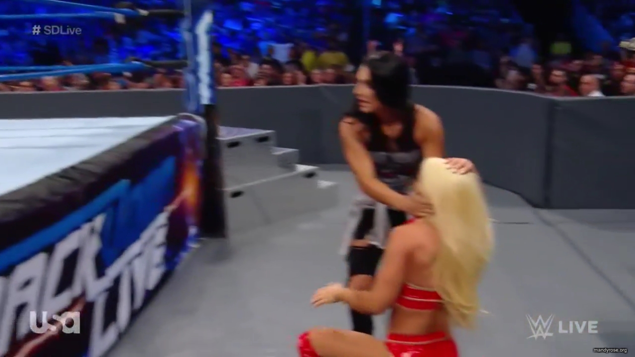 WWE_SmackDown_Live_2019_05_21_720p_HDTV_x264-NWCHD_mp40287.jpg