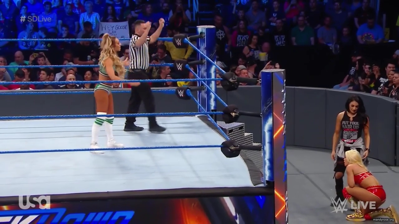 WWE_SmackDown_Live_2019_05_21_720p_HDTV_x264-NWCHD_mp40295.jpg