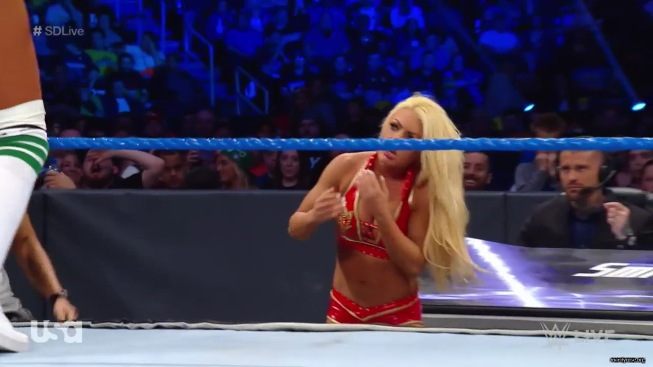 WWE_SmackDown_Live_2019_05_21_720p_HDTV_x264-NWCHD_mp40301.jpg