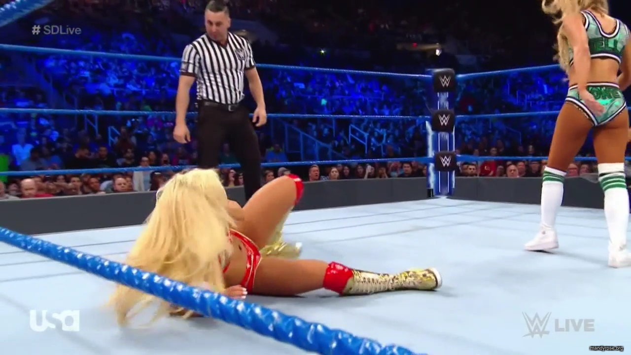 WWE_SmackDown_Live_2019_05_21_720p_HDTV_x264-NWCHD_mp40314.jpg