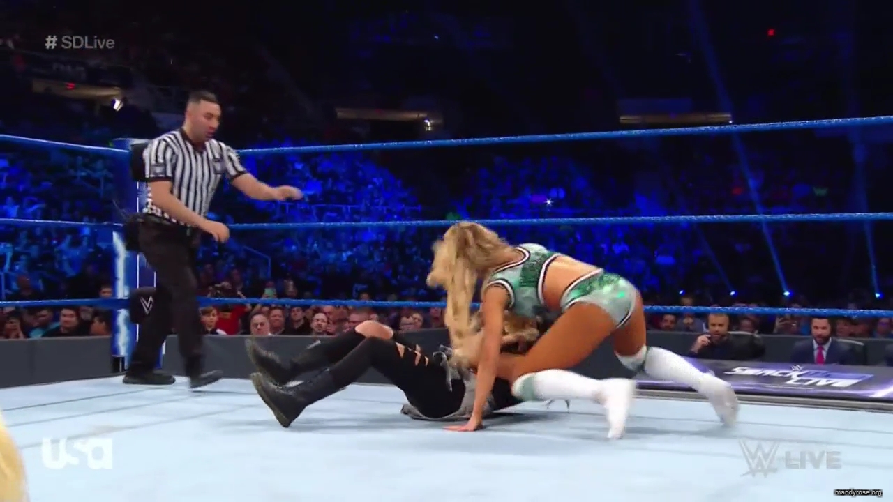 WWE_SmackDown_Live_2019_05_21_720p_HDTV_x264-NWCHD_mp40322.jpg