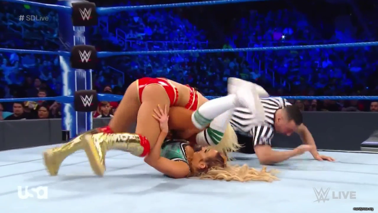 WWE_SmackDown_Live_2019_05_21_720p_HDTV_x264-NWCHD_mp40332.jpg