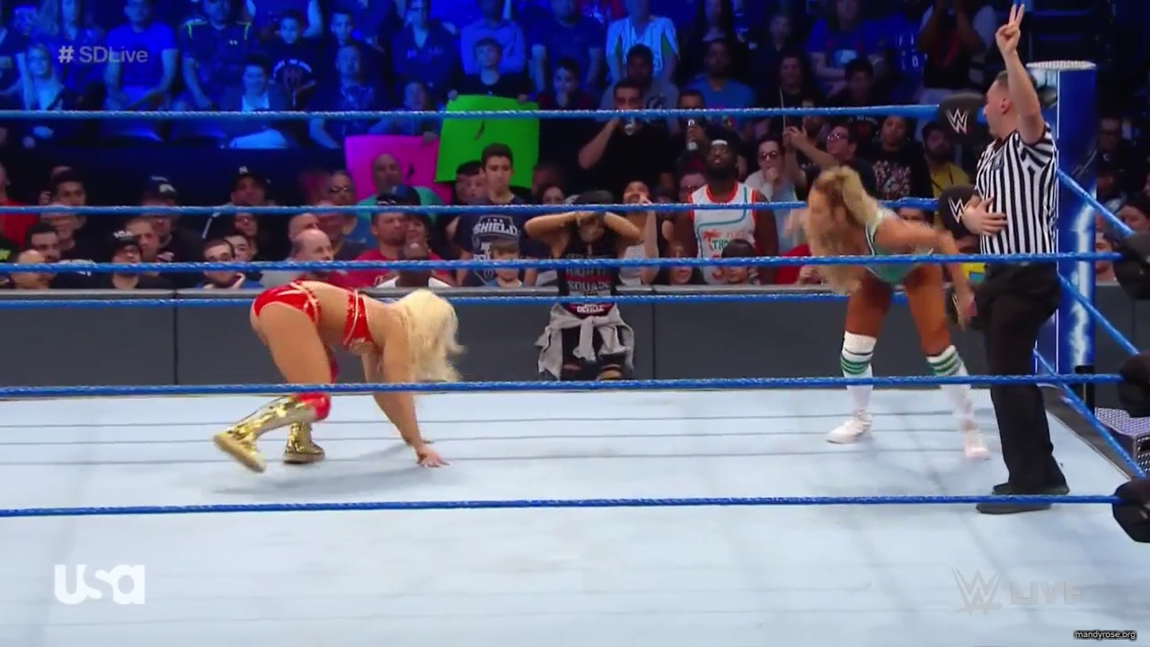 WWE_SmackDown_Live_2019_05_21_720p_HDTV_x264-NWCHD_mp40335.jpg