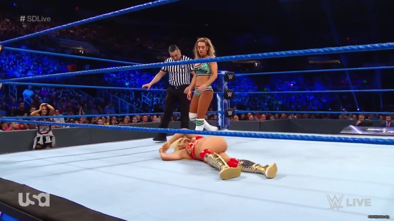 WWE_SmackDown_Live_2019_05_21_720p_HDTV_x264-NWCHD_mp40339.jpg