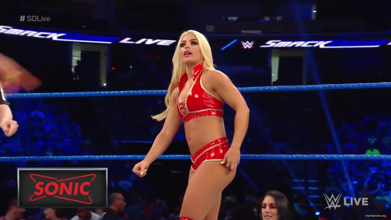 WWE_SmackDown_Live_2019_05_28_720p_HDTV_x264-NWCHD_mp41086.jpg