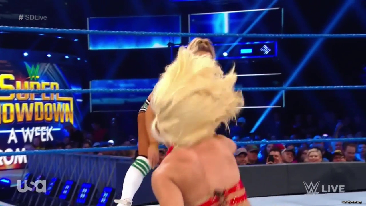 WWE_SmackDown_Live_2019_05_28_720p_HDTV_x264-NWCHD_mp41133.jpg