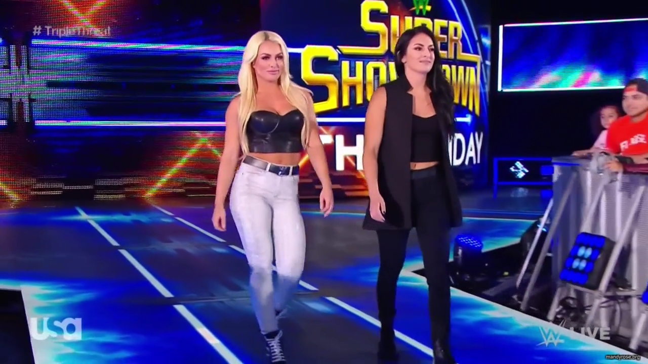 WWE_SmackDown_Live_2019_06_04_720p_HDTV_x264-NWCHD_mp40503.jpg