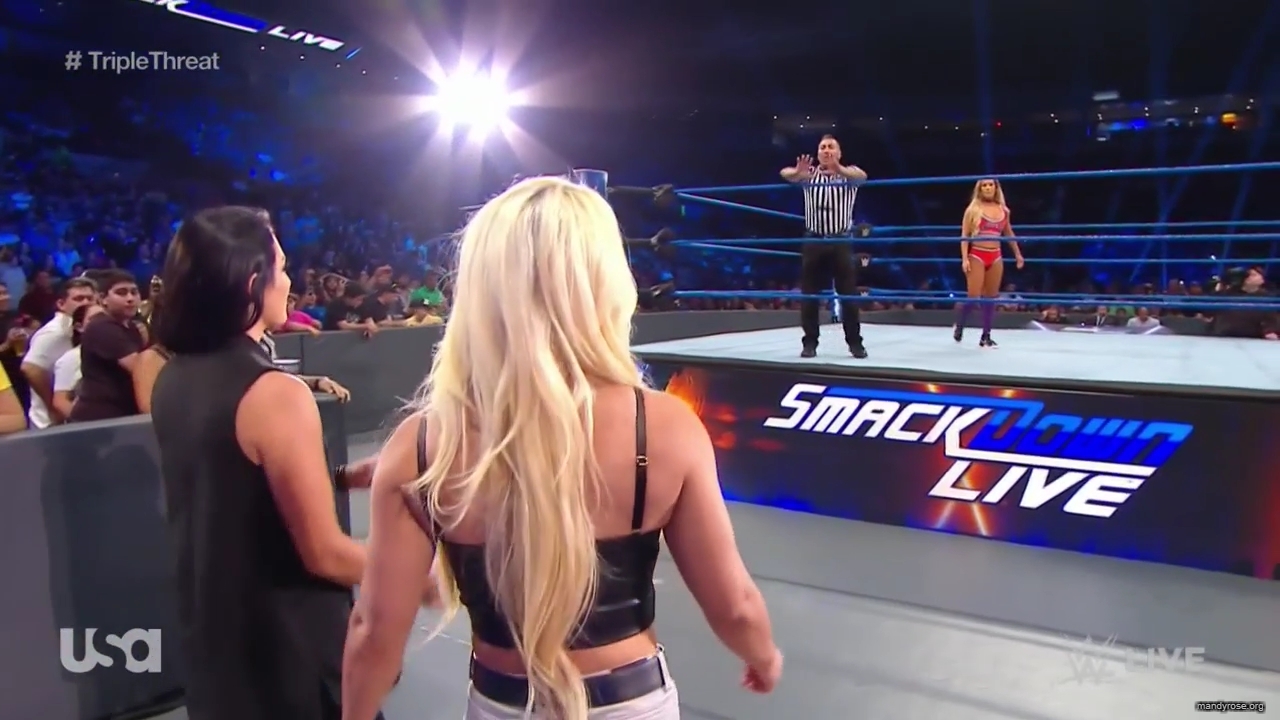 WWE_SmackDown_Live_2019_06_04_720p_HDTV_x264-NWCHD_mp40510.jpg