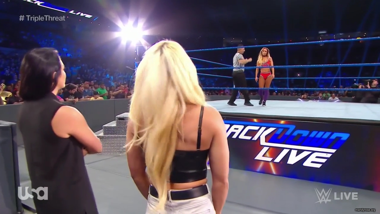 WWE_SmackDown_Live_2019_06_04_720p_HDTV_x264-NWCHD_mp40514.jpg