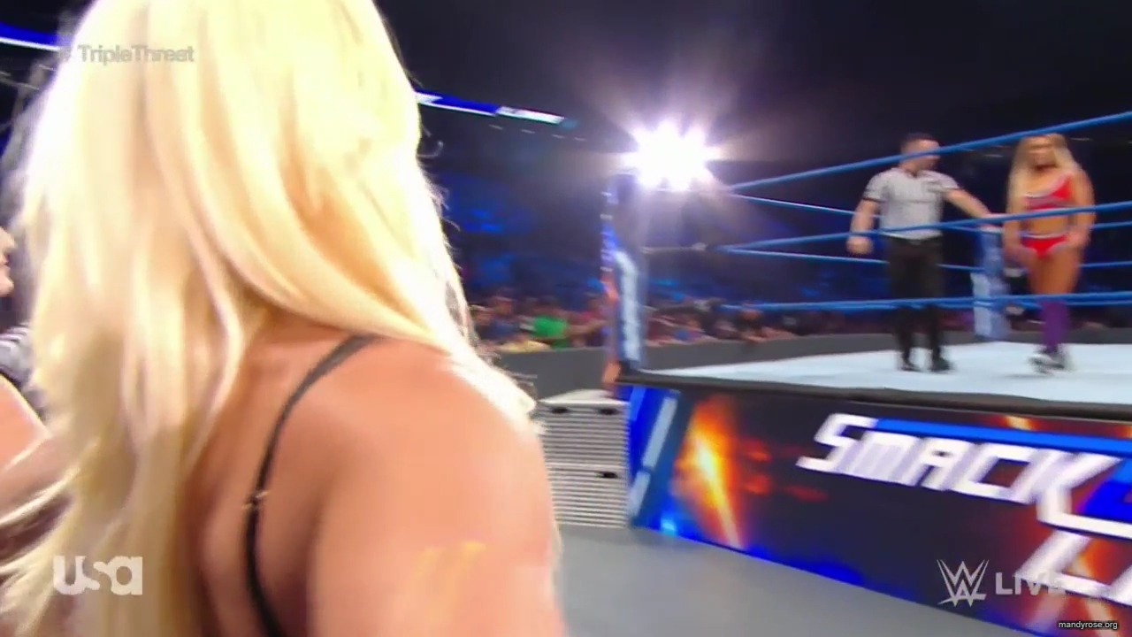 WWE_SmackDown_Live_2019_06_04_720p_HDTV_x264-NWCHD_mp40515.jpg