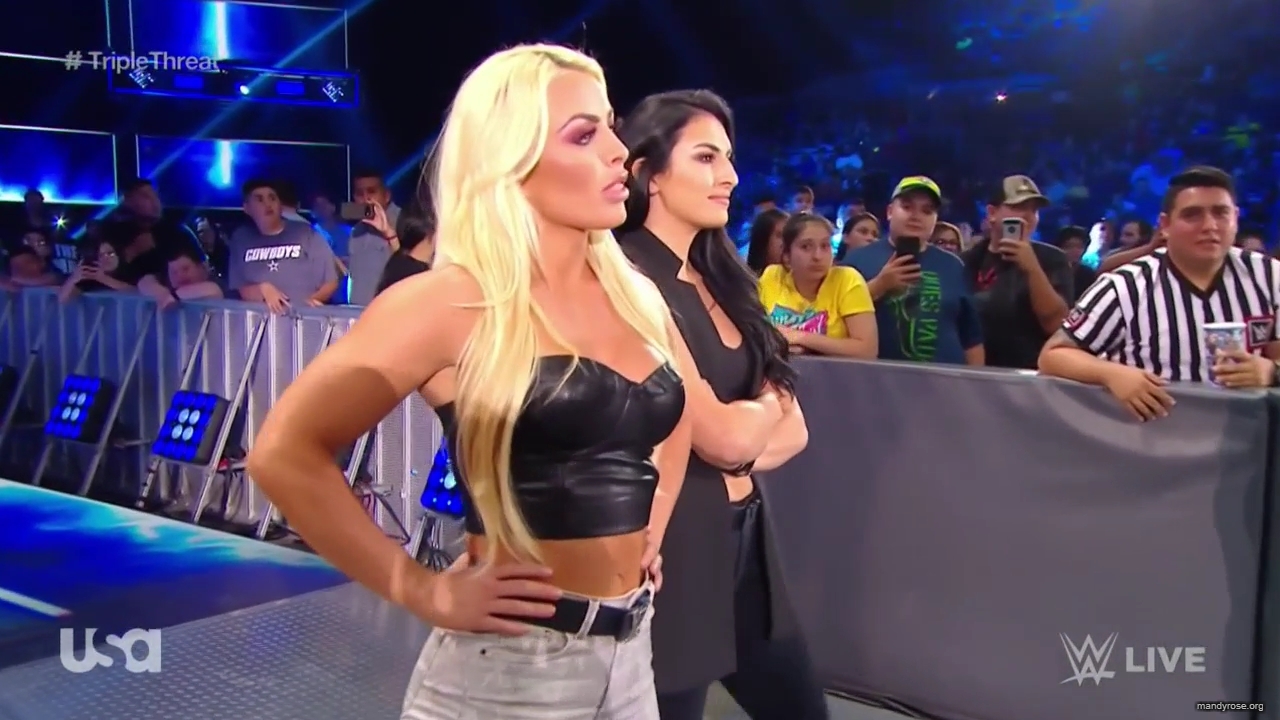 WWE_SmackDown_Live_2019_06_04_720p_HDTV_x264-NWCHD_mp40517.jpg