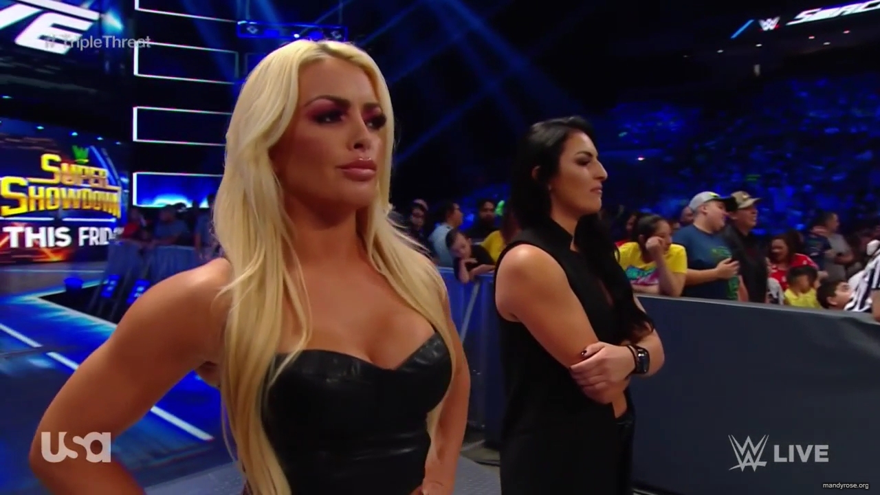 WWE_SmackDown_Live_2019_06_04_720p_HDTV_x264-NWCHD_mp40665.jpg