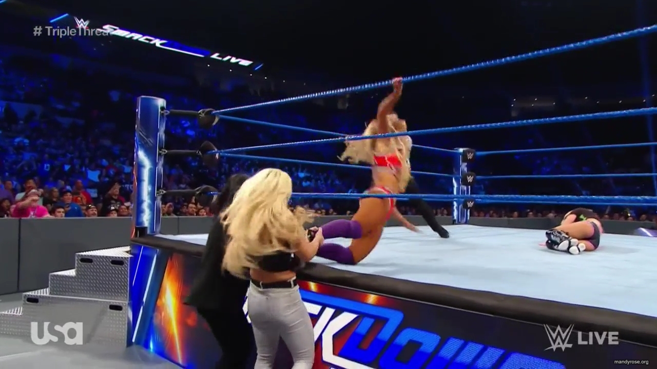 WWE_SmackDown_Live_2019_06_04_720p_HDTV_x264-NWCHD_mp40809.jpg