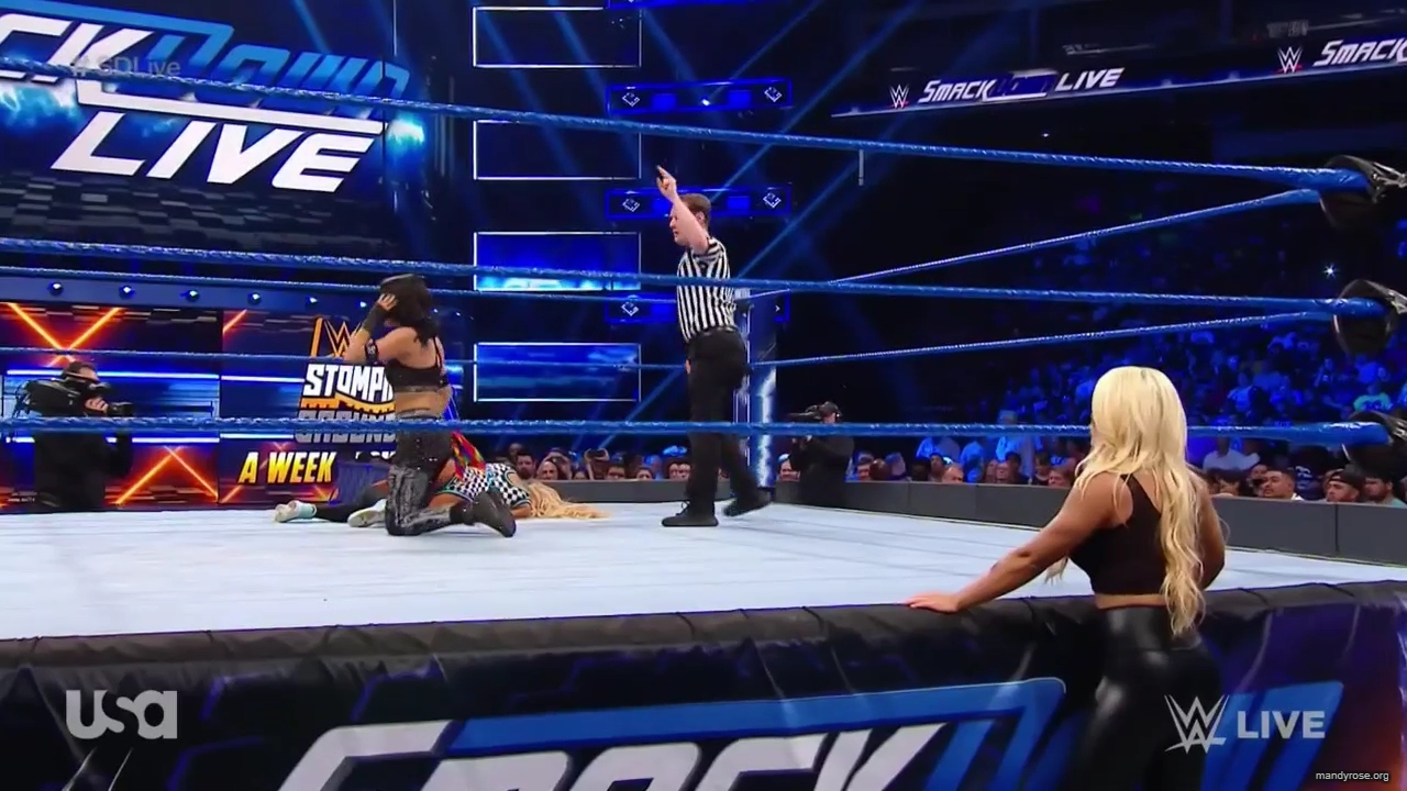 WWE_SmackDown_Live_2019_06_11_720p_HDTV_x264-NWCHD_mp40522.jpg