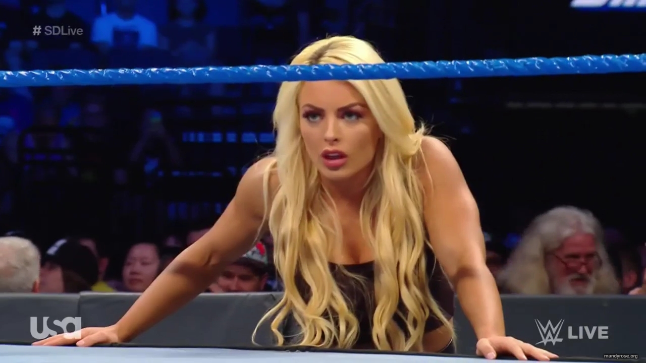 WWE_SmackDown_Live_2019_06_11_720p_HDTV_x264-NWCHD_mp40562.jpg