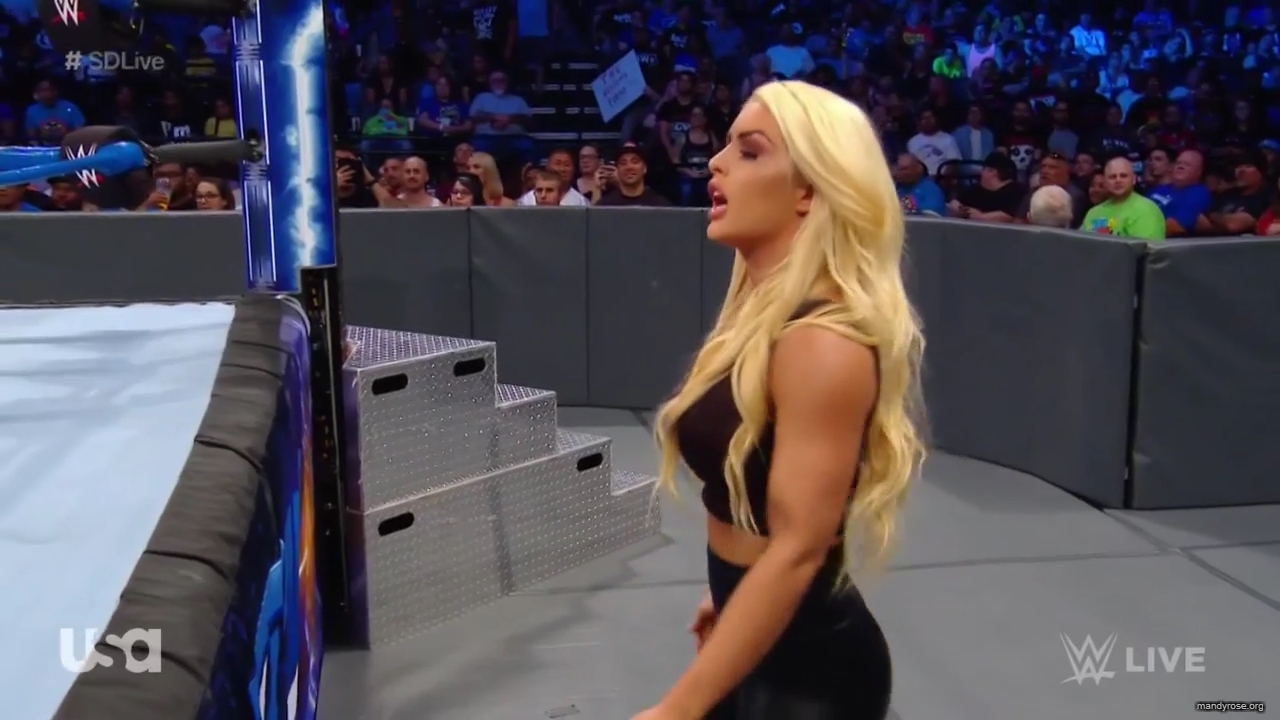 WWE_SmackDown_Live_2019_06_11_720p_HDTV_x264-NWCHD_mp40594.jpg