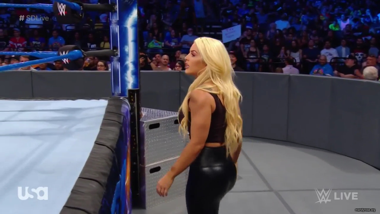 WWE_SmackDown_Live_2019_06_11_720p_HDTV_x264-NWCHD_mp40595.jpg