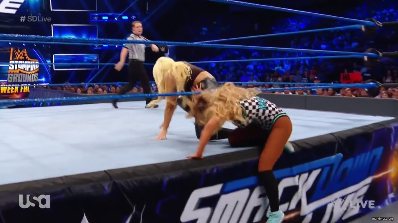 WWE_SmackDown_Live_2019_06_11_720p_HDTV_x264-NWCHD_mp40640.jpg