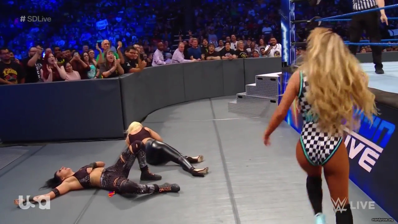 WWE_SmackDown_Live_2019_06_11_720p_HDTV_x264-NWCHD_mp40672.jpg