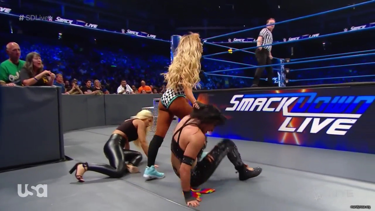 WWE_SmackDown_Live_2019_06_11_720p_HDTV_x264-NWCHD_mp40677.jpg