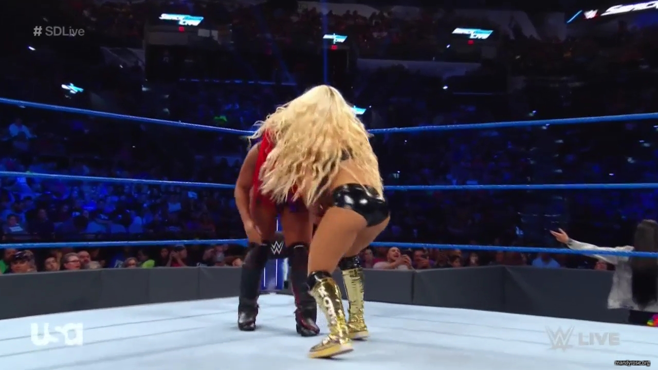 WWE_SmackDown_Live_2019_07_02_720p_HDTV_x264-NWCHD_mp40073.jpg