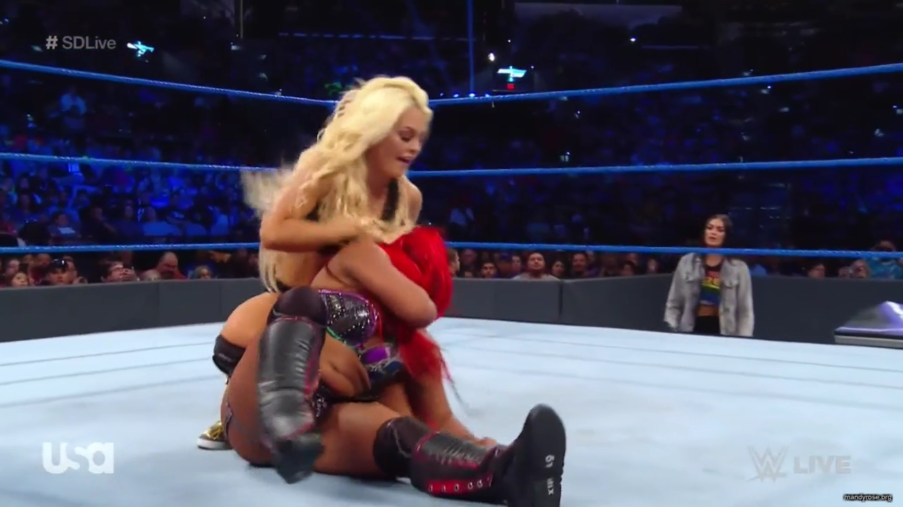 WWE_SmackDown_Live_2019_07_02_720p_HDTV_x264-NWCHD_mp40093.jpg