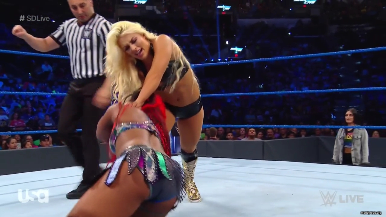 WWE_SmackDown_Live_2019_07_02_720p_HDTV_x264-NWCHD_mp40115.jpg