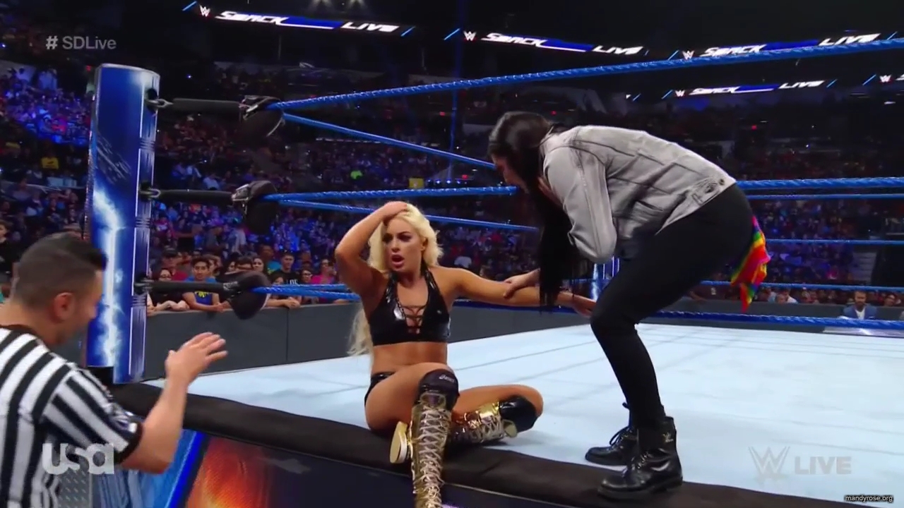 WWE_SmackDown_Live_2019_07_02_720p_HDTV_x264-NWCHD_mp40193.jpg