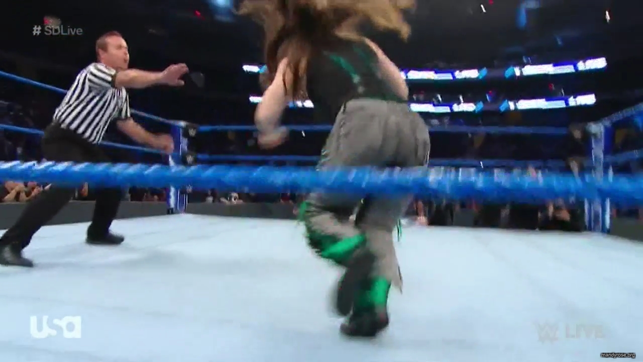 WWE_SmackDown_Live_2019_09_10_720p_HDTV_x264-NWCHD_mp40184.jpg