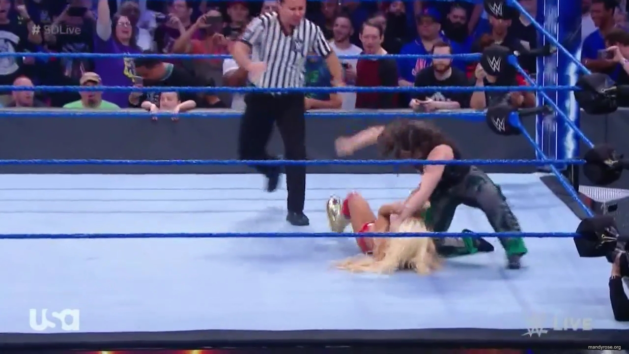 WWE_SmackDown_Live_2019_09_10_720p_HDTV_x264-NWCHD_mp40195.jpg