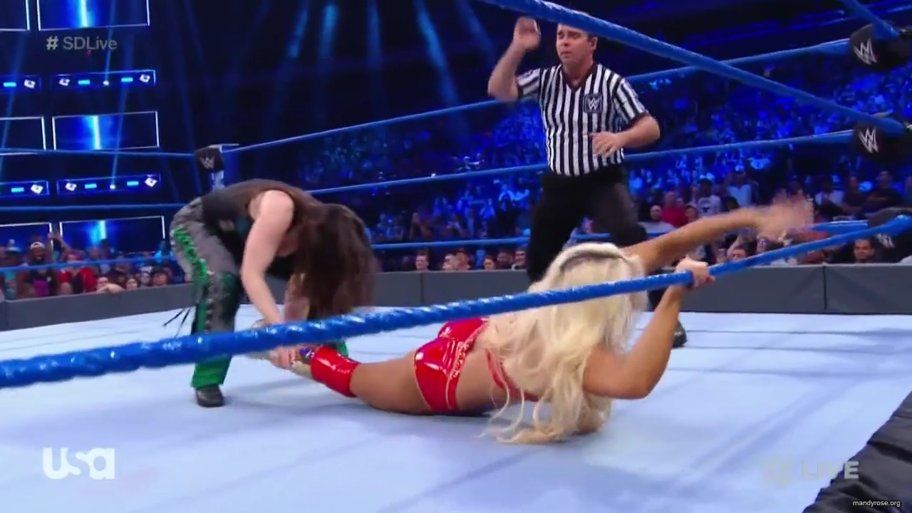 WWE_SmackDown_Live_2019_09_10_720p_HDTV_x264-NWCHD_mp40203.jpg