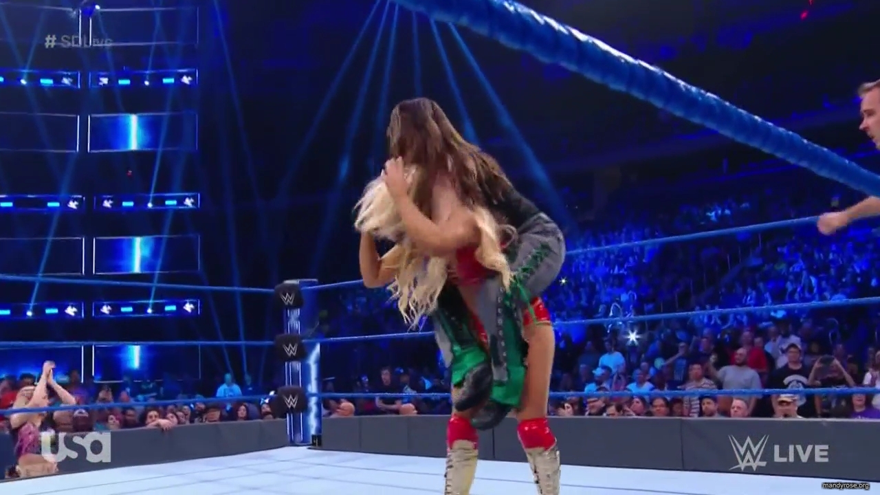 WWE_SmackDown_Live_2019_09_10_720p_HDTV_x264-NWCHD_mp40214.jpg