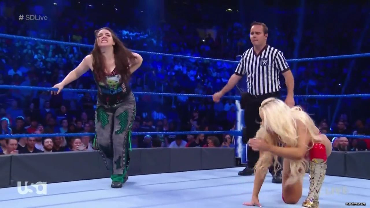 WWE_SmackDown_Live_2019_09_10_720p_HDTV_x264-NWCHD_mp40222.jpg