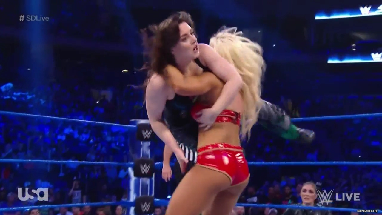 WWE_SmackDown_Live_2019_09_10_720p_HDTV_x264-NWCHD_mp40231.jpg