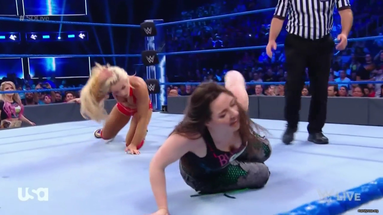 WWE_SmackDown_Live_2019_09_10_720p_HDTV_x264-NWCHD_mp40238.jpg