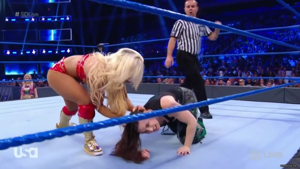 WWE_SmackDown_Live_2019_09_10_720p_HDTV_x264-NWCHD_mp40249.jpg