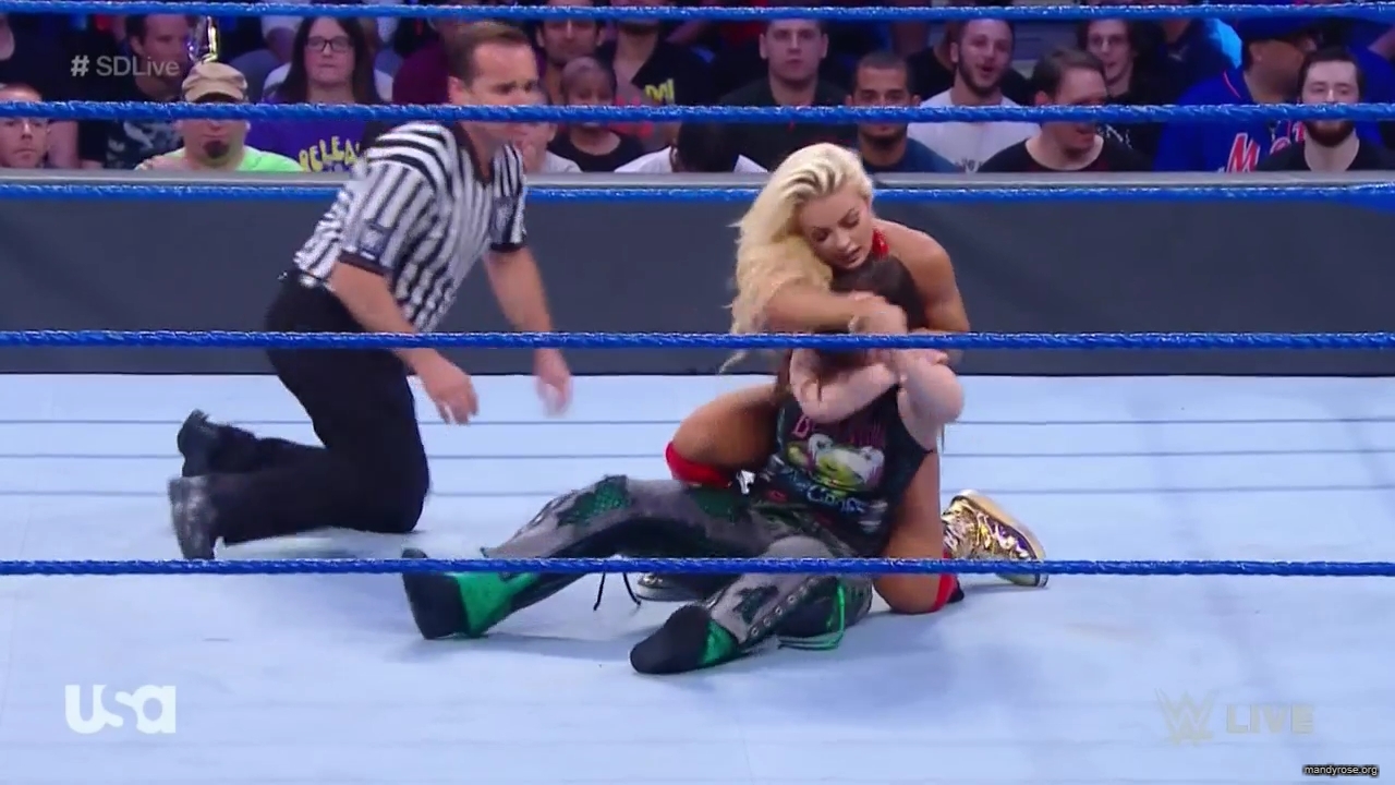 WWE_SmackDown_Live_2019_09_10_720p_HDTV_x264-NWCHD_mp40273.jpg