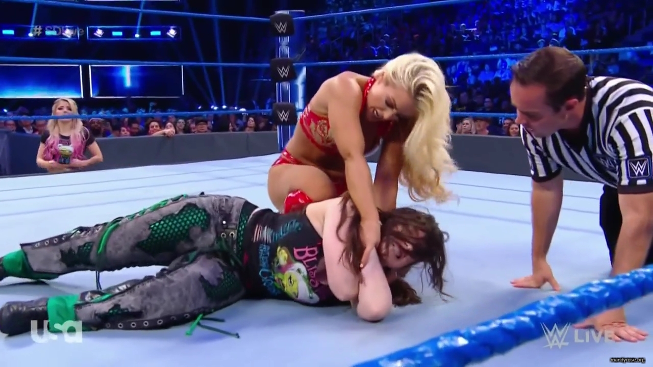 WWE_SmackDown_Live_2019_09_10_720p_HDTV_x264-NWCHD_mp40281.jpg