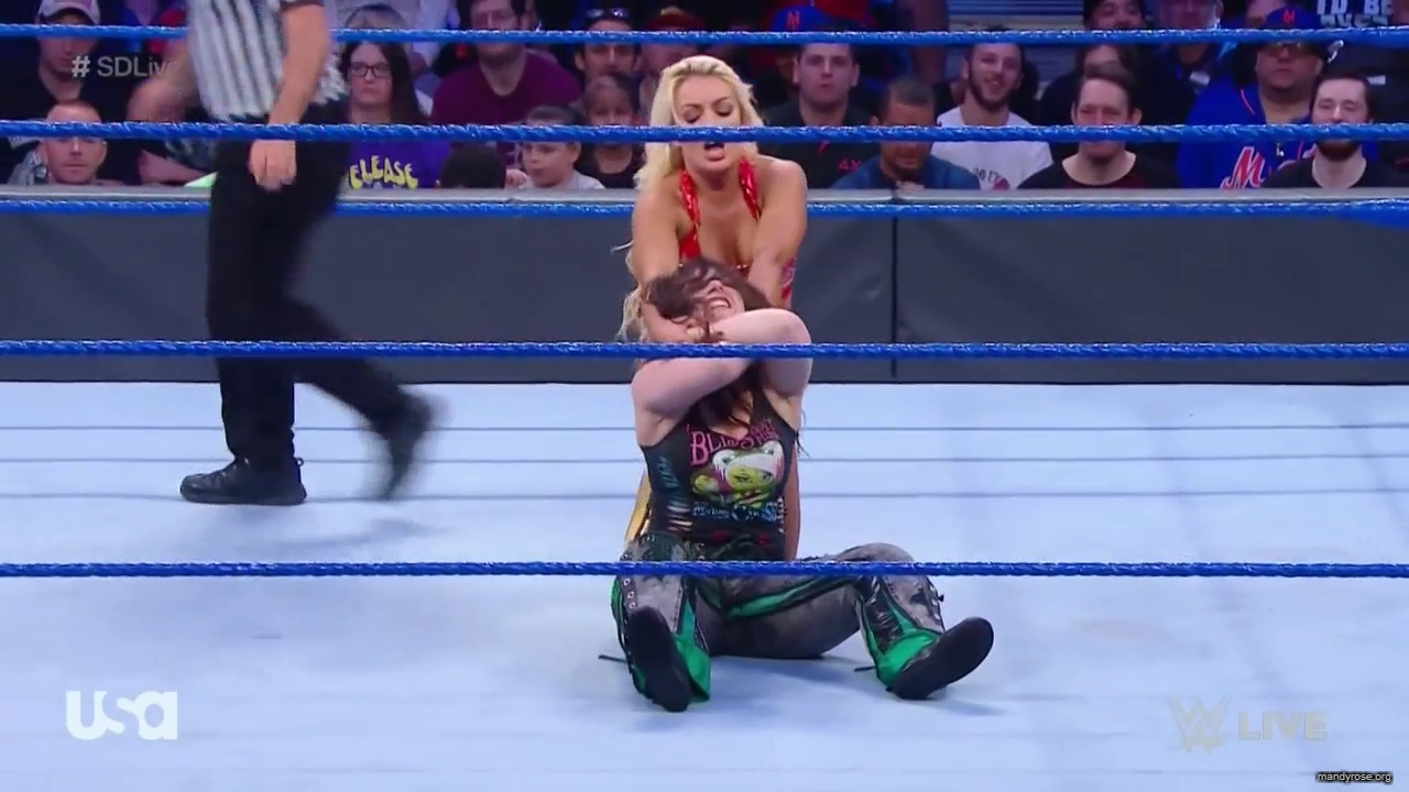 WWE_SmackDown_Live_2019_09_10_720p_HDTV_x264-NWCHD_mp40309.jpg