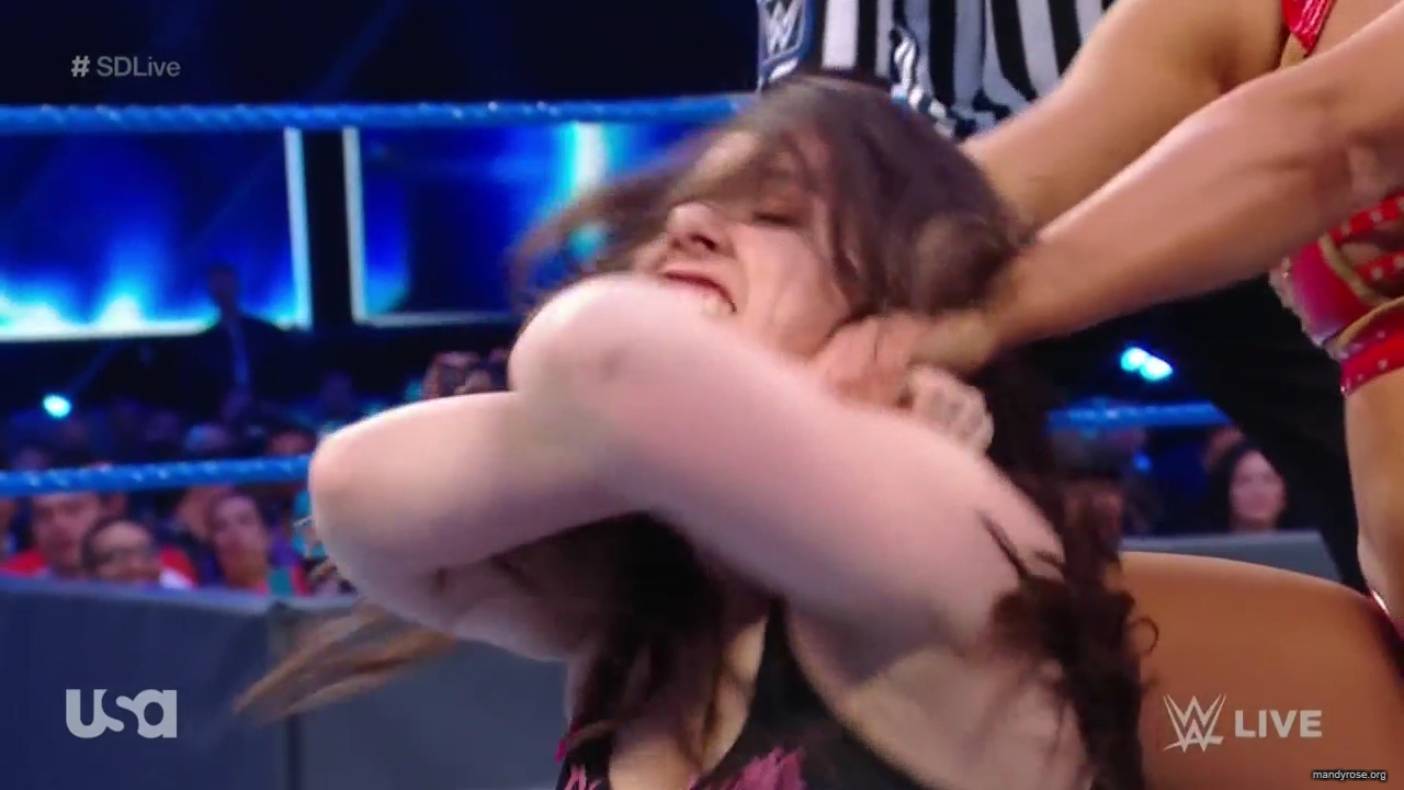 WWE_SmackDown_Live_2019_09_10_720p_HDTV_x264-NWCHD_mp40313.jpg