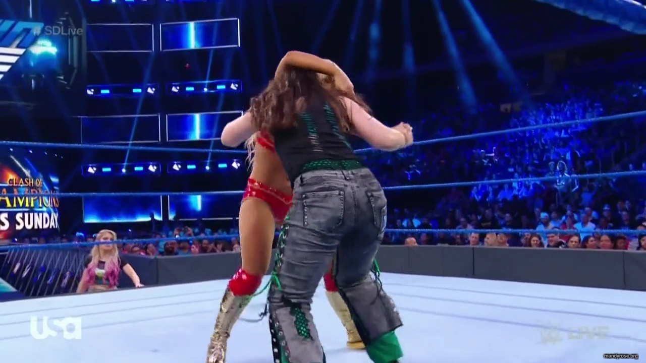 WWE_SmackDown_Live_2019_09_10_720p_HDTV_x264-NWCHD_mp40318.jpg