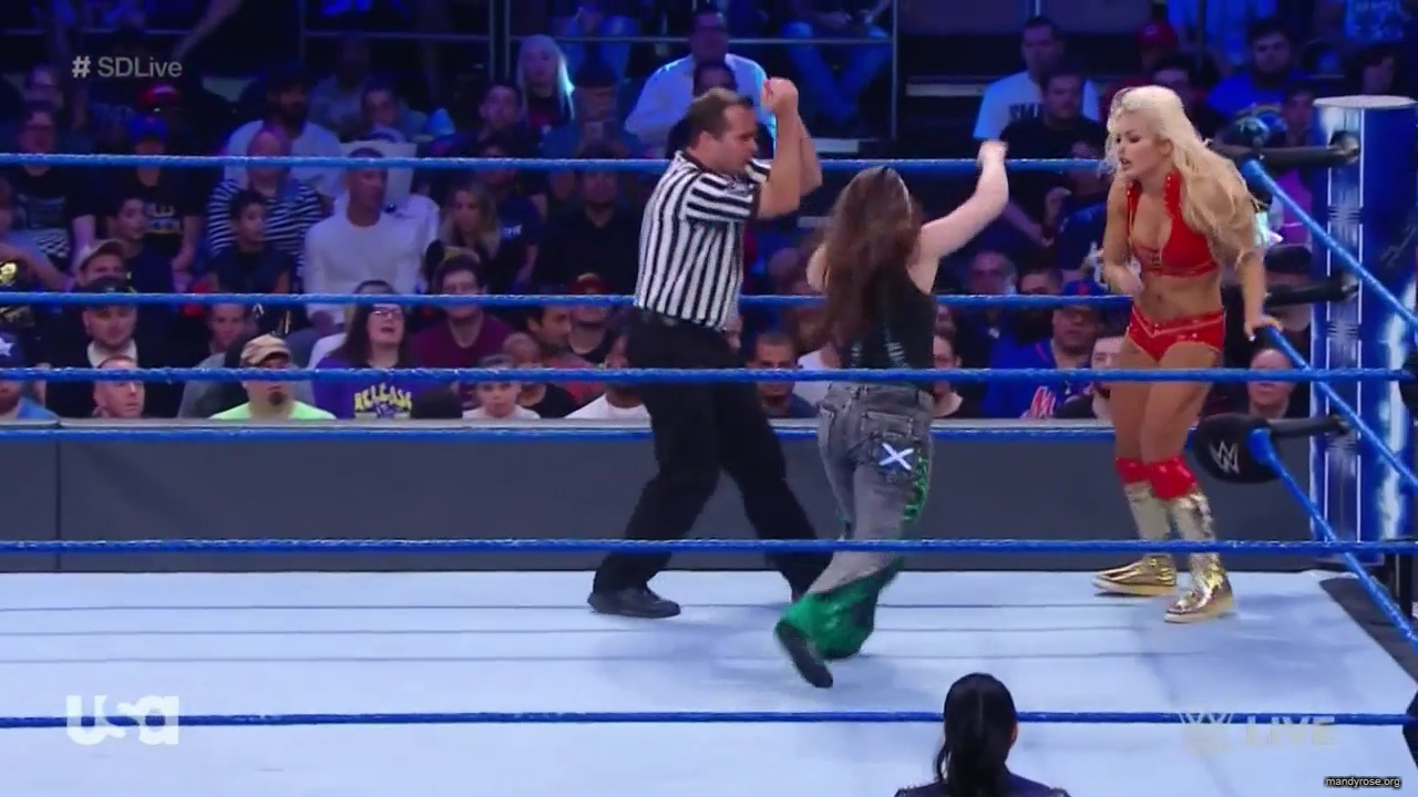 WWE_SmackDown_Live_2019_09_10_720p_HDTV_x264-NWCHD_mp40352.jpg