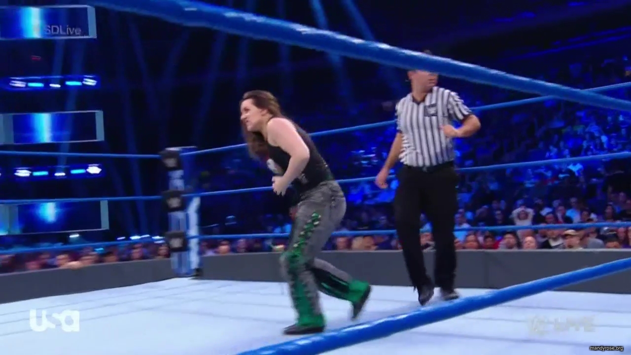 WWE_SmackDown_Live_2019_09_10_720p_HDTV_x264-NWCHD_mp40355.jpg