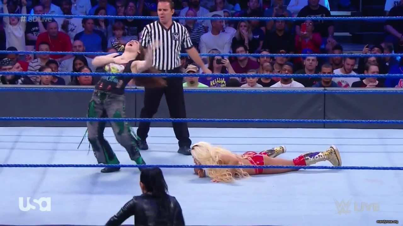 WWE_SmackDown_Live_2019_09_10_720p_HDTV_x264-NWCHD_mp40364.jpg