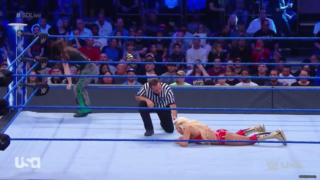 WWE_SmackDown_Live_2019_09_10_720p_HDTV_x264-NWCHD_mp40369.jpg