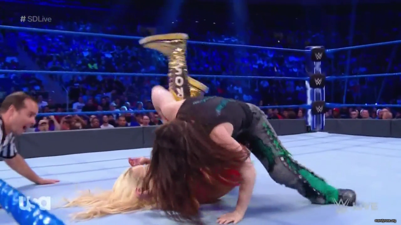 WWE_SmackDown_Live_2019_09_10_720p_HDTV_x264-NWCHD_mp40387.jpg