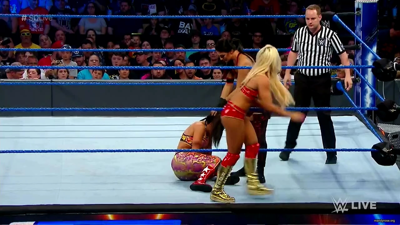 WWE_Smackdown_Live_2019_07_16_720p_HDTV_x264-Star_mkv1402.jpg