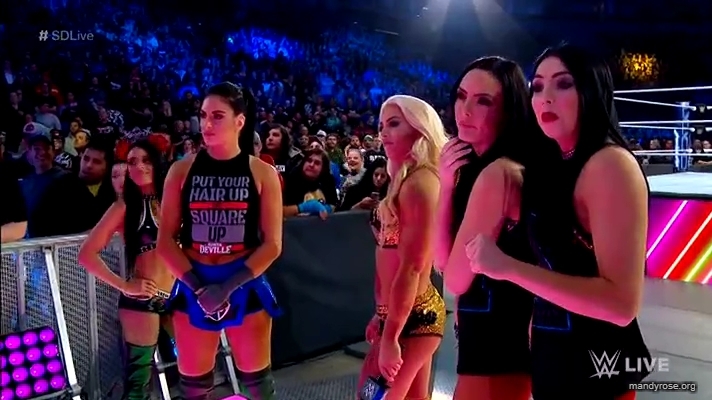 Women_Smackdown_Live_mp41250.jpg