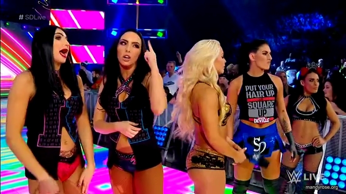 Women_Smackdown_Live_mp41317.jpg